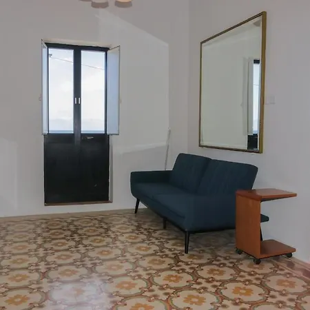 House Next To Sea, Grand & Unique Maltese Style 度假居 圣保罗湾城